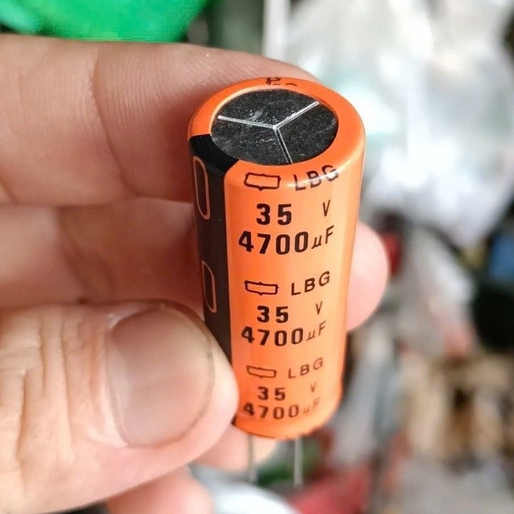5 tụ 35V 4700uf hàng mới