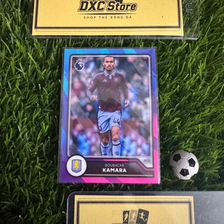 [ CHÍNH HÃNG ] - BLUE VOLTAGE PARALLEL - TOPPS PREMIER LEAGUE 2027 - BOUBACAR KAMARA (ASTON VILLA)