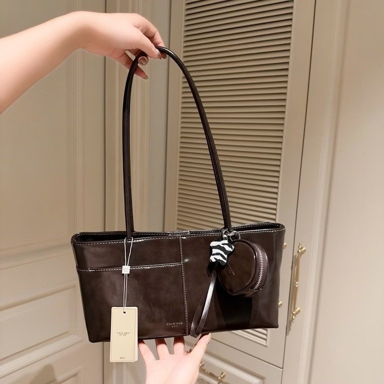 Túi CHIOOO Kẹp nách Nâu đậm da trơn tặng charm Ví Sao Vằn