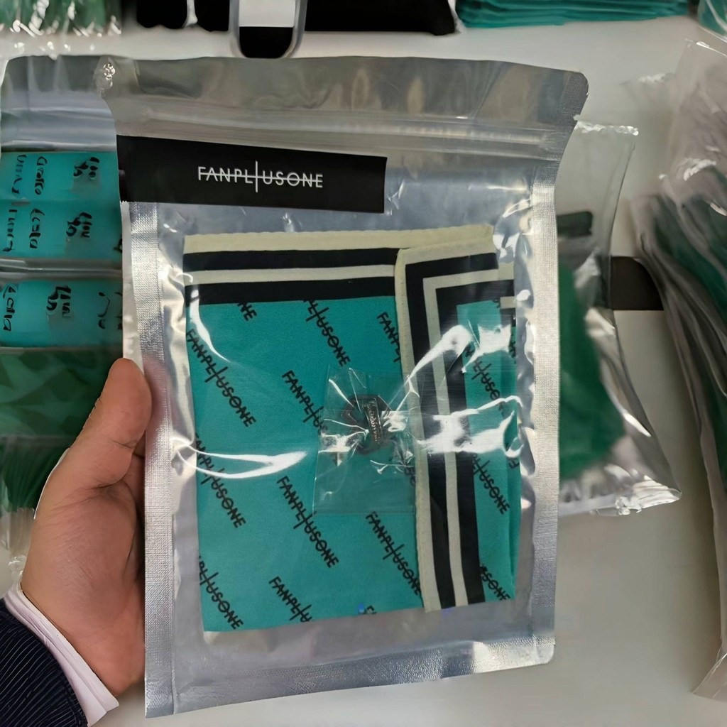 GD Khăn quàng cổ Gaoyang Field Zhou, hàng hóa concert G-Dragon, khăn quàng cổ mới chưa mở