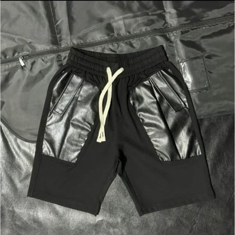 Quần Sooc Vá Da Đen Chất Thun Lạnh Dành Cho Nam Nữ From Unisex Boy Phố 2025