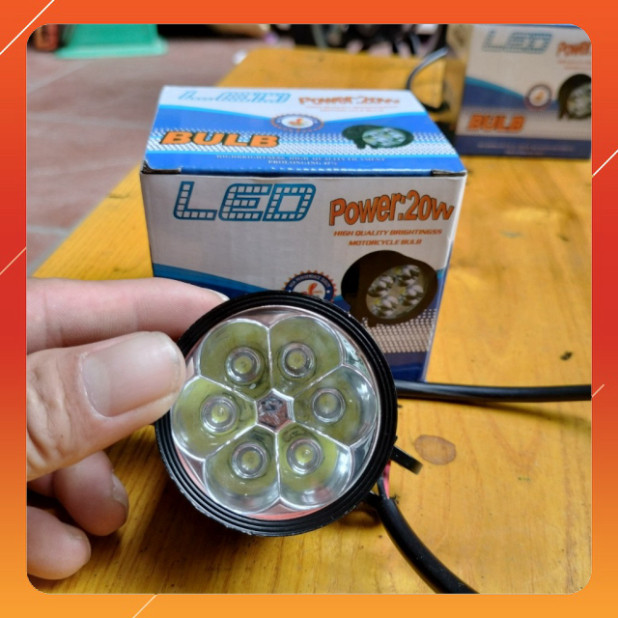 Bóng Đèn Led 𝗧𝗿𝗼̛̣ 𝗦𝗮́𝗻𝗴 L4 - L6 Đen Cho Xe Máy Xe Điện