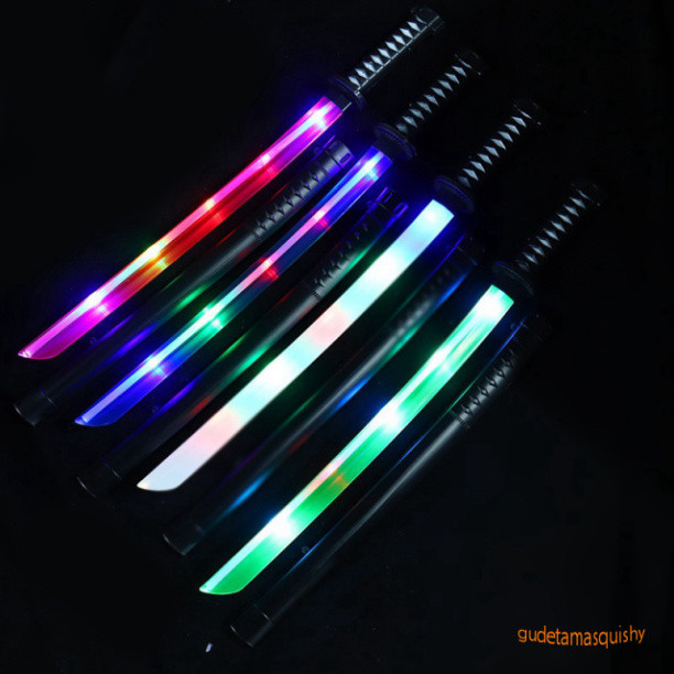 Kiếm phát sáng katana LED, âm thanh sống động, 5 mắt phát sáng, nhạc vui nhộn - Đồ chơi trung thu hấ