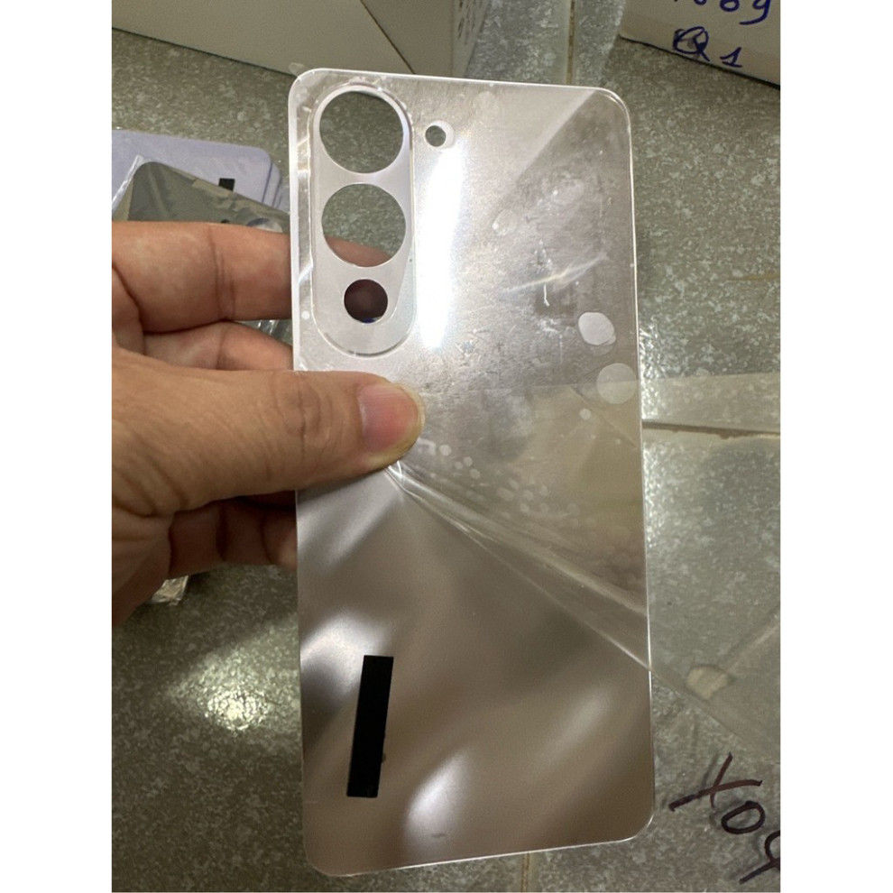 nắp lưng vivo y04/y04s