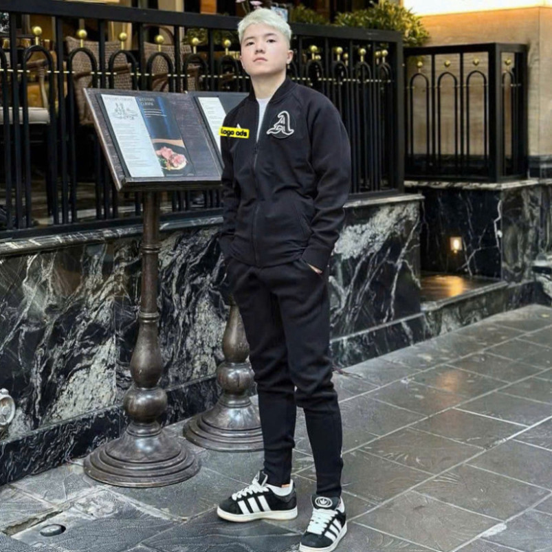 Bộ thu đông Nam nữ  Bomber Chữ A Thêu Set Đồ Nam Nữ Thu Đông A đi đà Hàng Chuẩn Đẹp 3 Màu Đen Than R