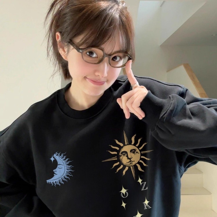 Áo sweater ngầu nữ Đen thu đông form rộng vintage áo CỔ TRÒN MẶT TRỜI UT