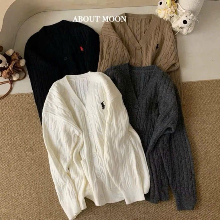 Áo Cardigan Len Nam Nữ Chất LEN VẶN THỪNG LOGO Thêu Ngựa FORM THỤNG Style Hàn Quốc NEW 2026 | BigBuy360 - bigbuy360.vn