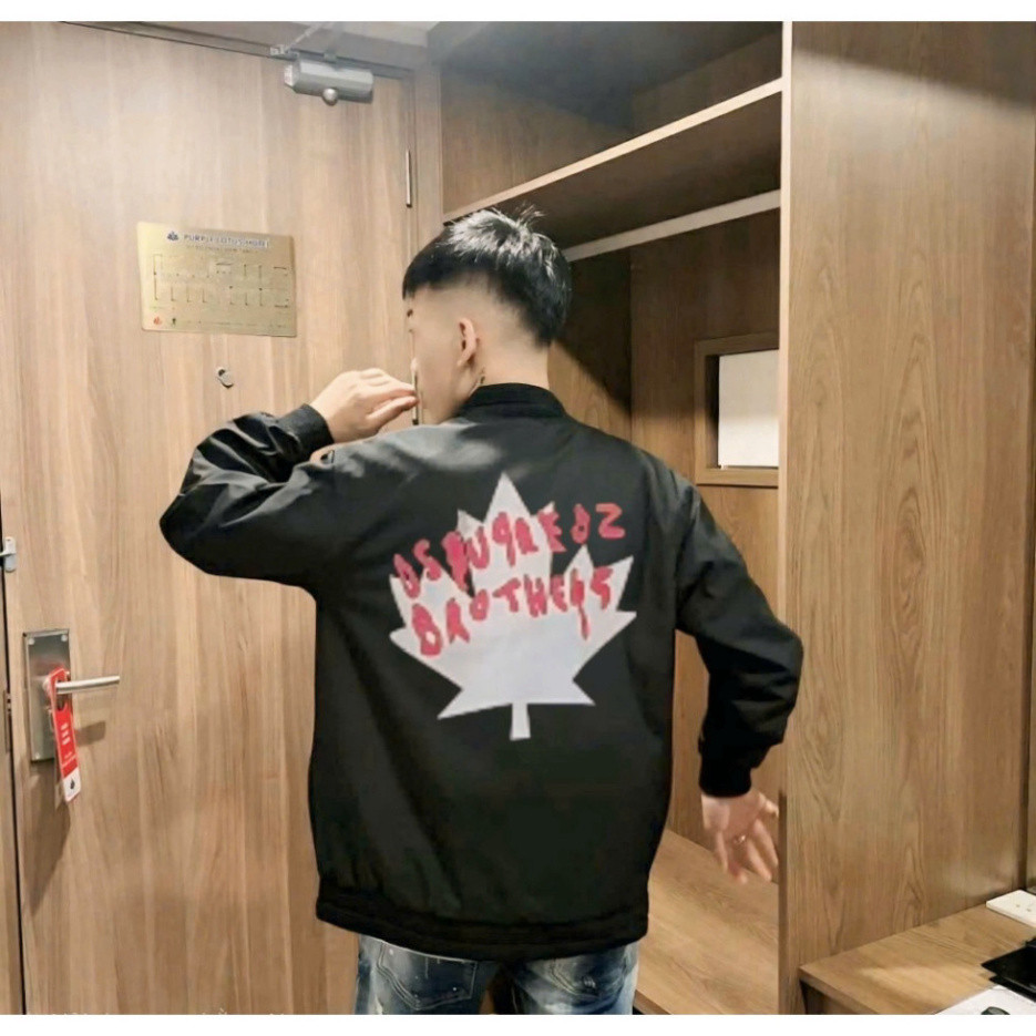 Áo Khoác Gió Dsquared2 Trắng Chữ Đỏ Năm 2026 Phối Cổ Bo Chất Liệu Vải Dù 2 Lớp Cao Cấp Cho Nam Nữ 02