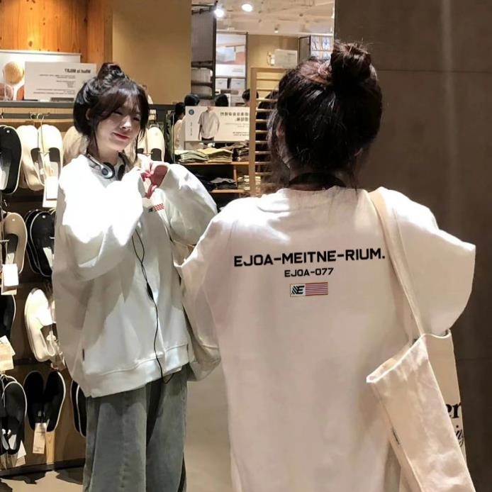 Áo sweater dài tay nữ  thu đông trắng form rộng CHỮ LƯNG HÀN unisex áo nỉ cổ tròn ut