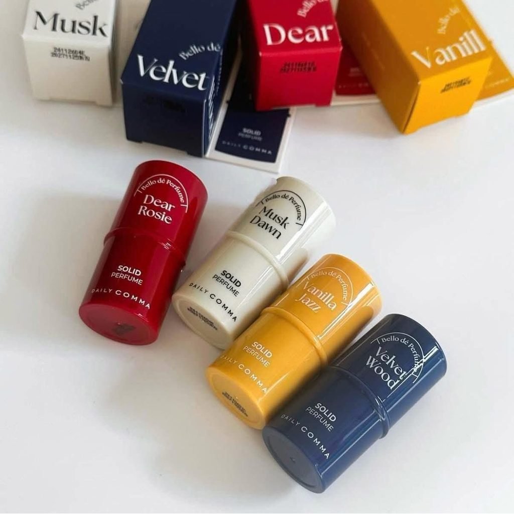 [Bill Daiso] Nước hoa sáp thanh lăn Daily Comma Daiso Hàn Quốc