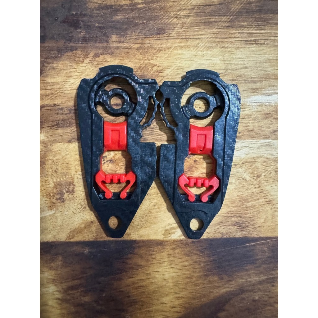 Cặp chốt kính mũ bảo hiểm Roc 03,Roc 05, Royal M179, Royal M266, Royal M138B,Royal M137....