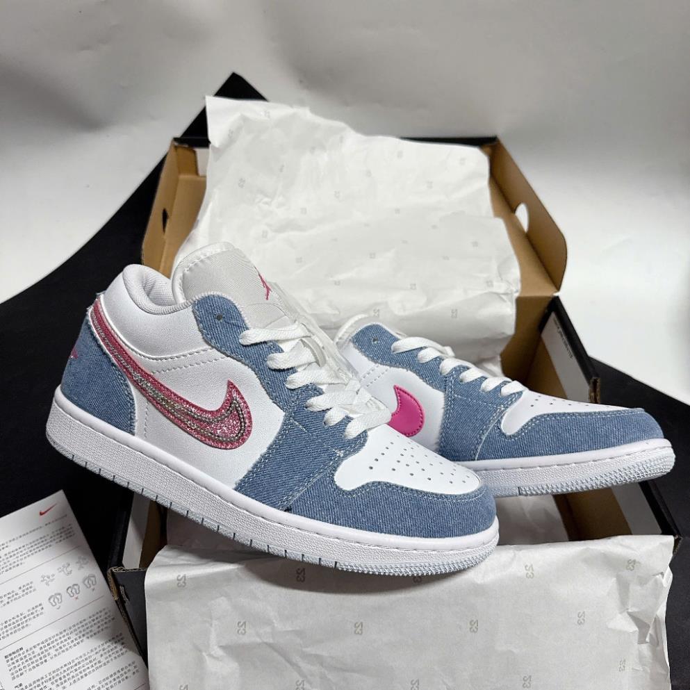 [ TẶNG GIẤY GÓI ] Giày thể thao JD1 Low SE Denim Sequin, Giày thể thao JD1 Low JEAN vạch hồng