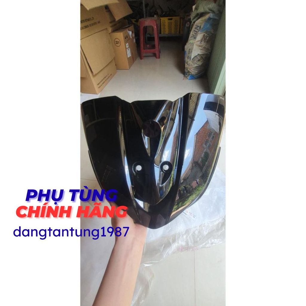Mặt nạ Taurus Yamaha màu đen