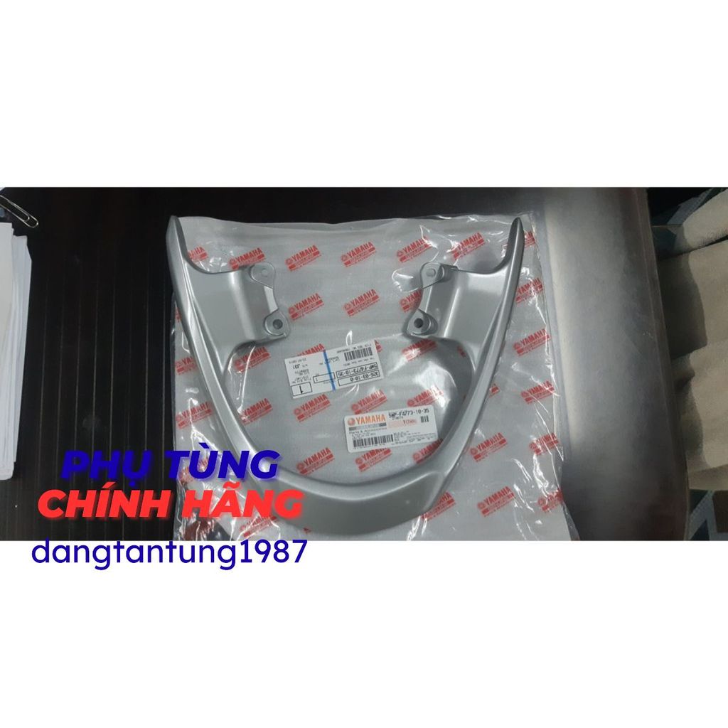 Quai yên (Tay dắt) Mio 2004 - 2006 Bạc