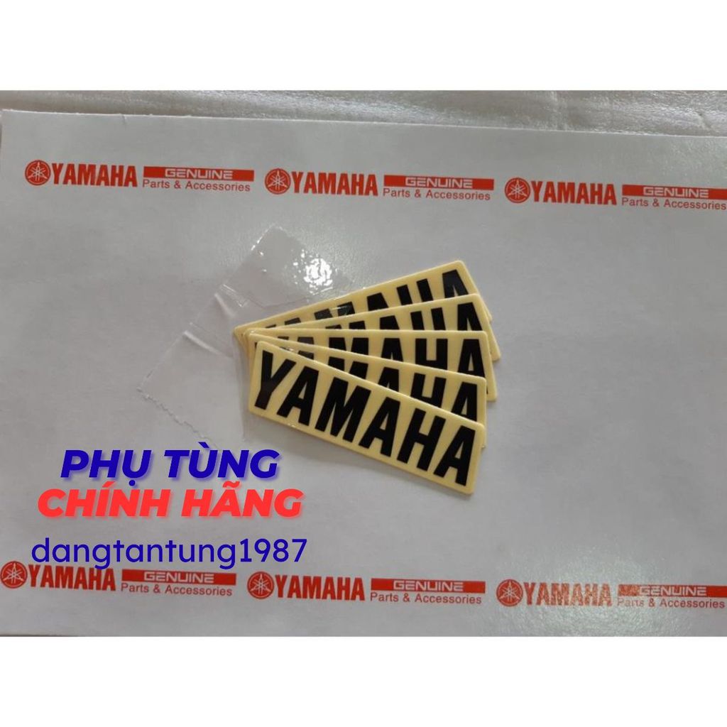Tem chữ Yamaha nhỏ đen
