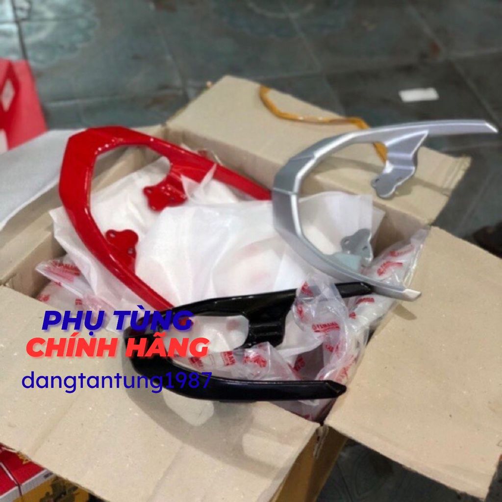 Cảng sau Spark Sirius (  tay dắt )