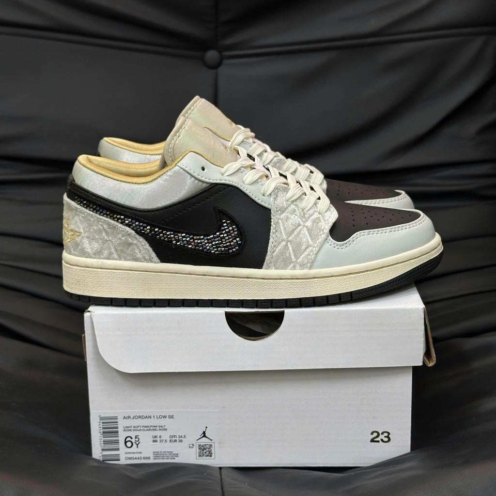Giày Thể Thao JD1 Low Beaded Swoosh _ Giày JD1 Màu Kem Đen Đính Đá