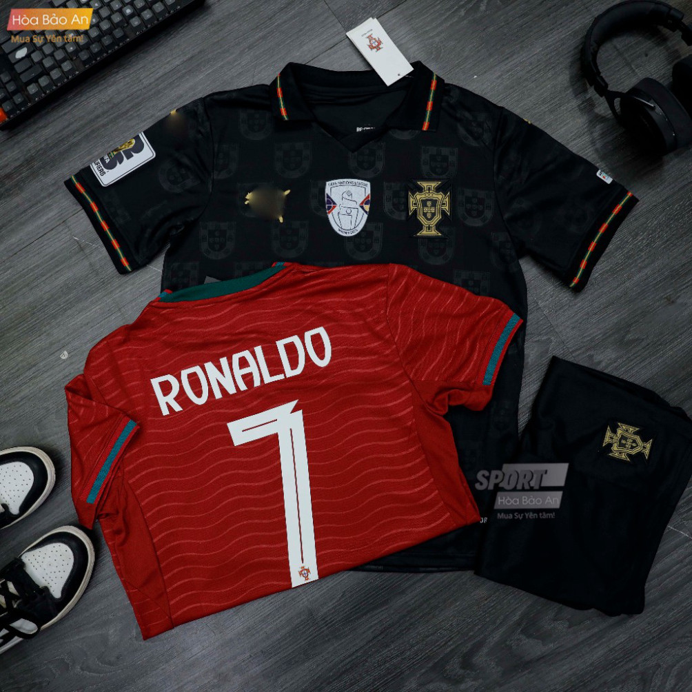 "Set Đồ Thể Thao Đội Bồ Đào Nha 2025 - Thiết Kế Chuẩn - Chất Liệu Polyester Cao Cấp - Áo Ronaldo Số 7" | BigBuy360 - bigbuy360.vn