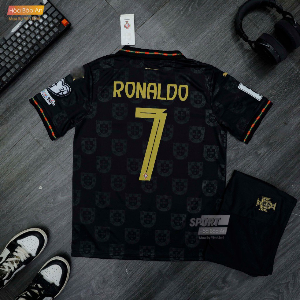 "Set Đồ Thể Thao Đội Bồ Đào Nha 2025 - Thiết Kế Chuẩn - Chất Liệu Polyester Cao Cấp - Áo Ronaldo Số 7" | BigBuy360 - bigbuy360.vn