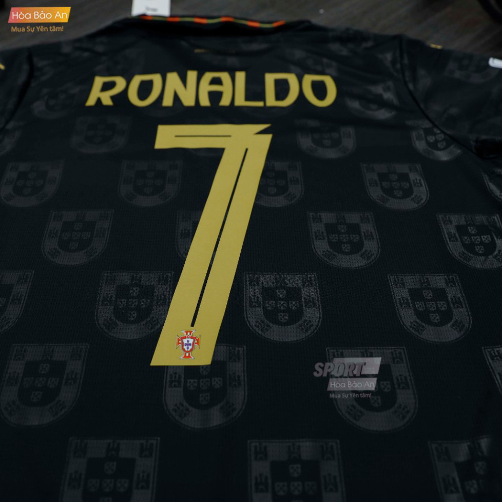 "Set Đồ Thể Thao Đội Bồ Đào Nha 2025 - Thiết Kế Chuẩn - Chất Liệu Polyester Cao Cấp - Áo Ronaldo Số 7" | BigBuy360 - bigbuy360.vn