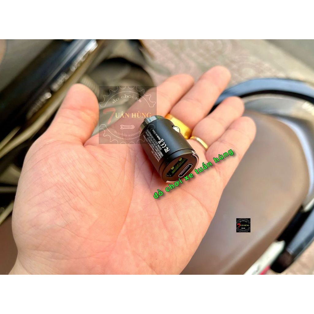 Sạc Điện Thoại Cho Grande 2023-2025 [MẪU ÂM VÀO TRONG] Bản Full - Tẩu Sạc Xe Grande 2023-2025