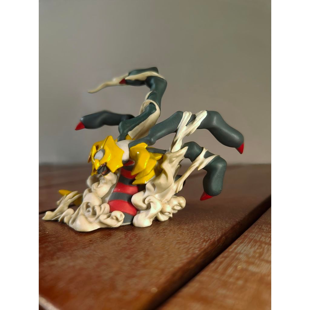 Mô hình Pokemon Giratina Kaiyodo 2009