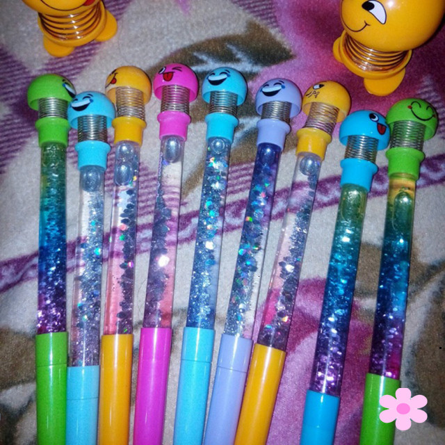 Bút Nước Nhũ Mặt Cười Emoji - BÚT BI NƯỚC EMOJI LÒ XO CỰC HOT, CỰC CUTE, BẮT KỊP TREND