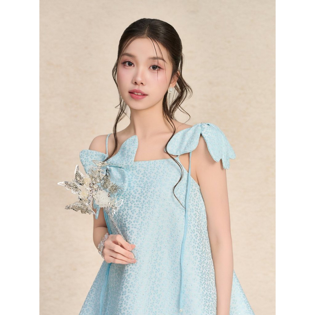 Đầm Yếm Váy Nữ Hàn Vy Phối Bướm Thủ Công Thiết Kế GUVIE