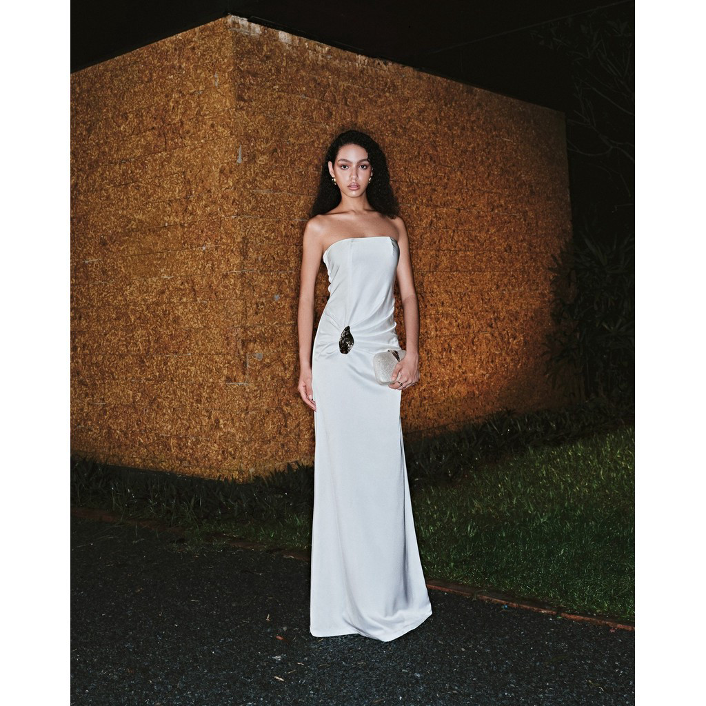 [DEZUS] Đầm/Váy Lụa Trắng Đi Tiệc Sang Trọng, Thanh Lịch - ANNIE DRESS - U3XW250703