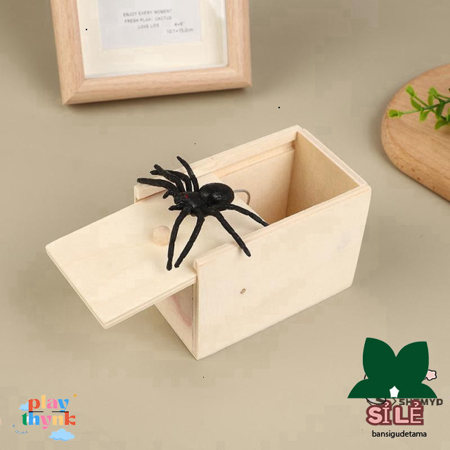 "Shgmyd > Hộp Nhện Kinh Dị - Món Quà Đùa Hài Hước, Trải Nghiệm Thú Vị"