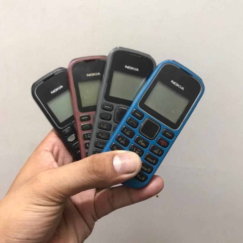 Điện thoại Nokia 1280 vỏ cũ đã qua sử dụng vỏ hơi trầy. Nokia 1280 nguyên Zin Full chức năng. Giá rẻ