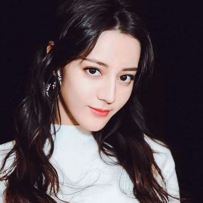 Khuyên kẹp vành tai  sang trọng bướm lông vũ đính hạt lấp lánh Tatitava