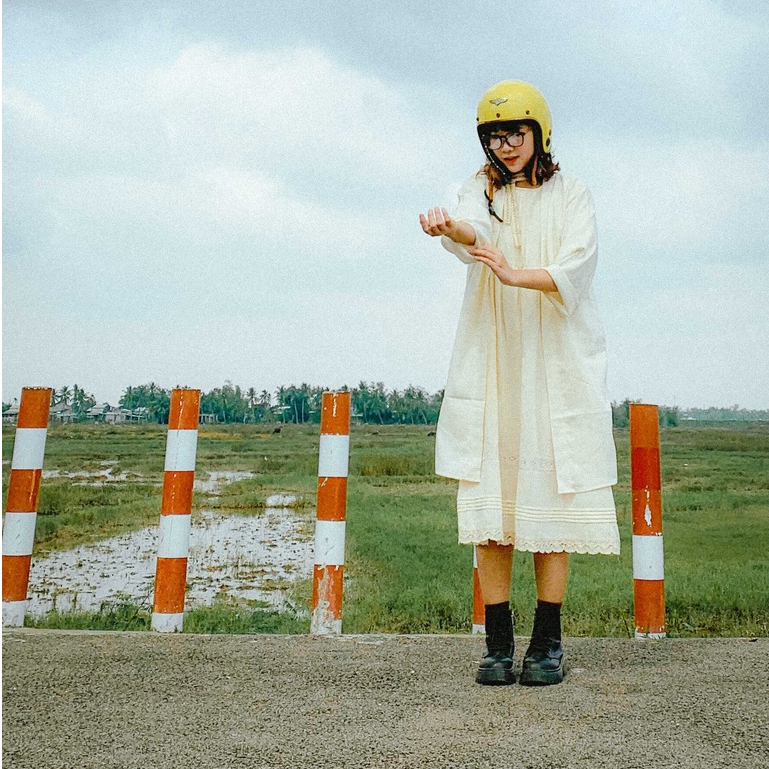 Váy Cổ Tròn Tay Phồng Phối Ren Hội Vintage/Mori Vui Thu Đông Xinh