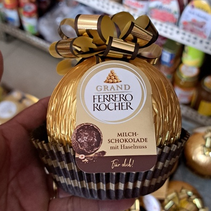 Socola quả cầu nơ Ferrero Rocher Đức 125gr - Date T4/2024