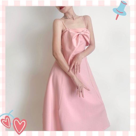 Đầm xoè hồng Tiểu Design phom dài hai dây