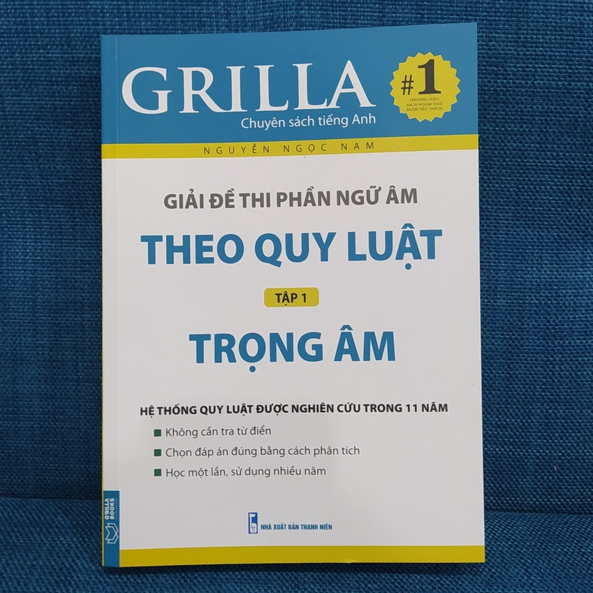 Sách - Giải đề thi phần ngữ âm theo quy luật tập 1 GRILLA, kèm app học miễn phí