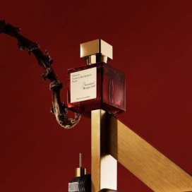 Nước Hoa Baccarat Rouge 540 Extrait De Parfum 5ML/10ML -𝐯𝐢𝐜𝐭𝐨𝐫𝐢𝐚.𝐩𝐞𝐫𝐟𝐮𝐦𝐞𝟗𝟔-