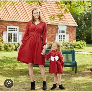 Set đầm mẹ và bé hãng Nation Wonders VNXK đầm cotton tay dài cổ tròn màu đỏ dáng xoè rộng babydoll xuất khẩu dư tuồn xịn