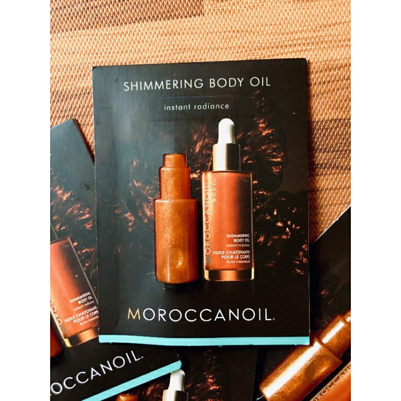 Sample dưỡng thể ánh nhũ moroccanoil