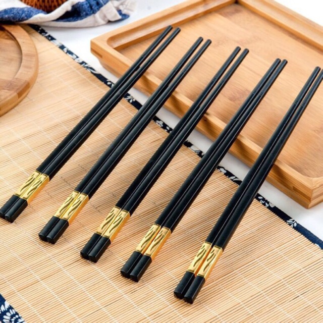 Đũa Ăn Cơm Mạ Vàng Hàn Quốc, Bộ 10 Đôi Đũa Nhựa Mạ Vàng Chống Trơn, Chống Móc, Màu Đen - Vàng Sang Trọng Sáng Bóng