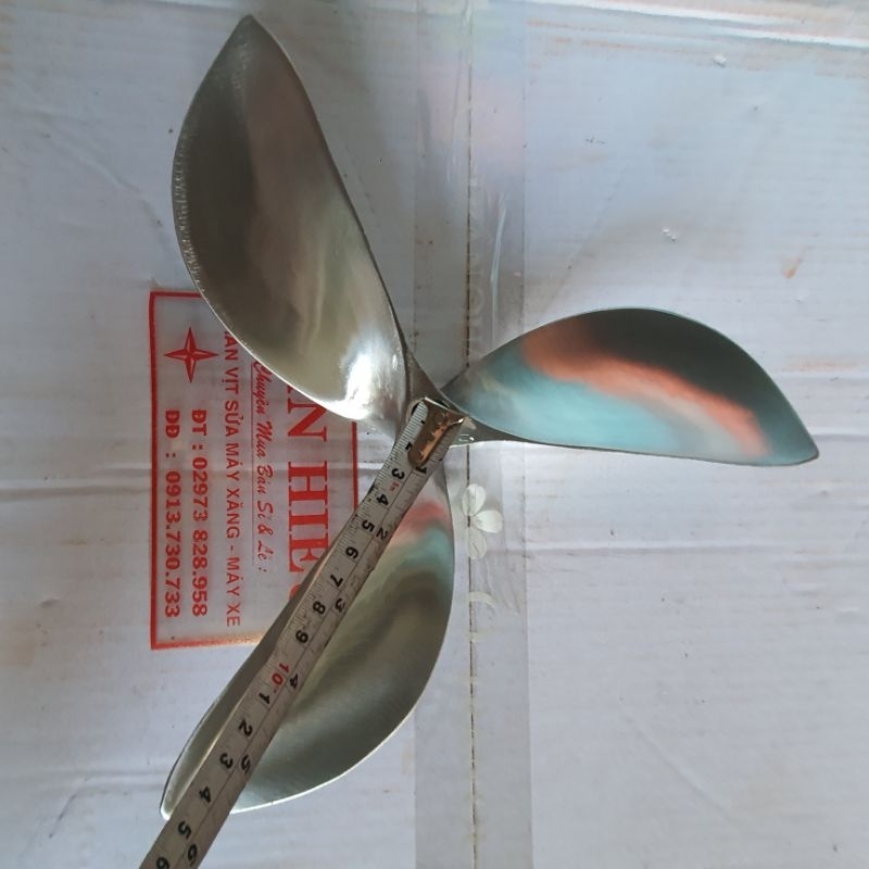 Chân vịt inox yanmar 3t72 3t74 3t75 kubota 72  cánh nhọn loại bóng mờ inox 316cam kết như hình giá sỉ