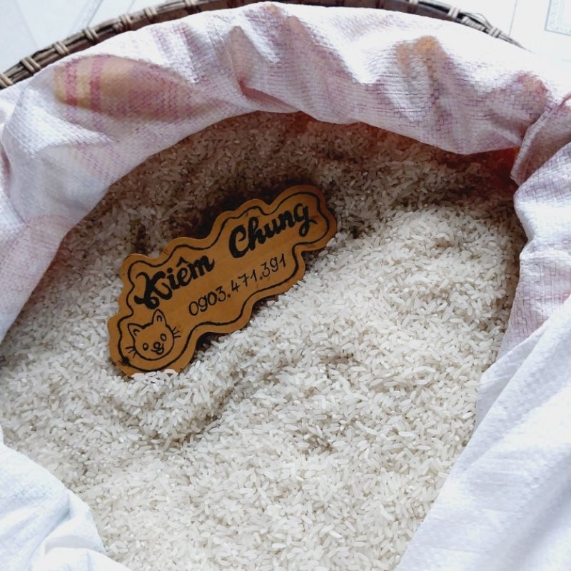 1kg Gạo lúa thơm quê nguyên cám có thể lấy nước cơm uống, làm đẹp.