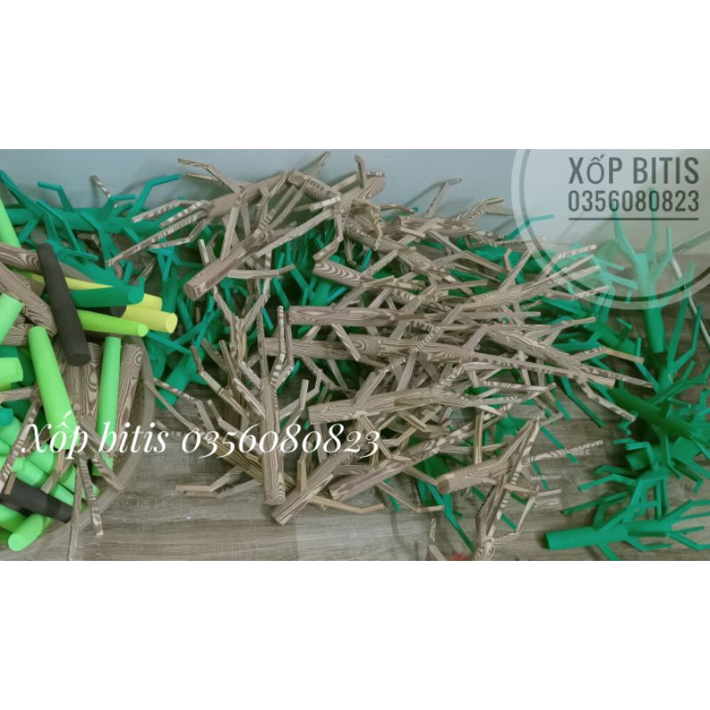 Thân cây xốp gắn sẵn cành chiều dài cả thân cành 38cm