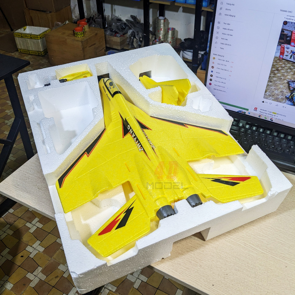 Bộ vỏ KIT máy bay Mig-29 . Xốp đúc EPP siêu dẻo, bao đập. Dài 60cm, sải cánh 44cm. Đầy đủ phụ kiện đi kèm