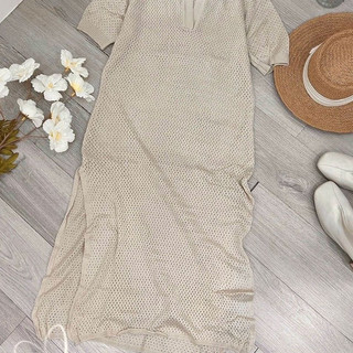 Đầm Len Suông Cổ V Xẻ Tà