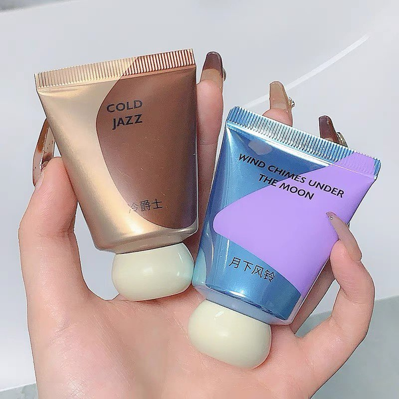 Kem Dưỡng Ẩm Da Tay QISE Hương Thơm Tươi Mát Không Nhờn