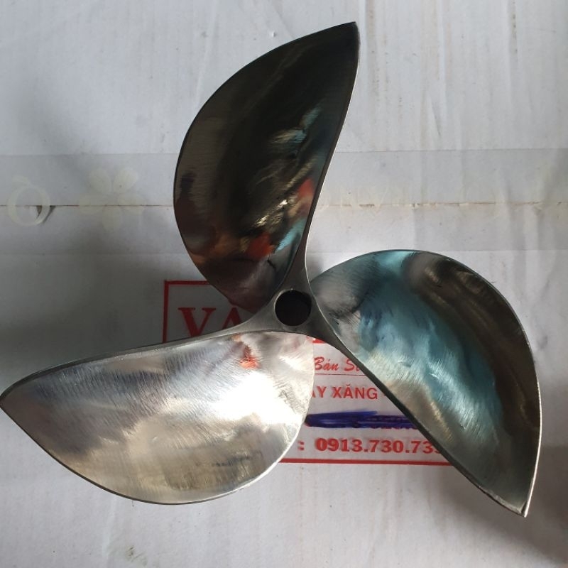 Chân vịt inox 3 cánh 5.0 và 5.5 cano máy nhong cốt xéo loại bóng gương  cam kết như hình giá sỉ