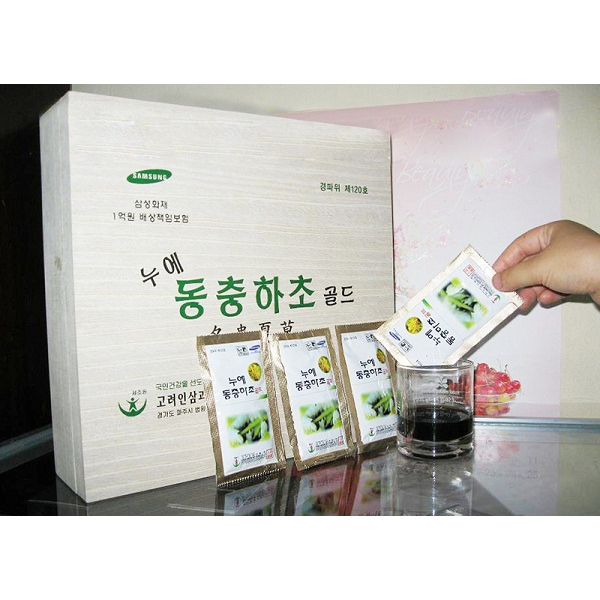 Đông trùng hạ thảo hộp gỗ Bio 60 gói - Nước đông trùng Hàn Quốc Cao Cấp