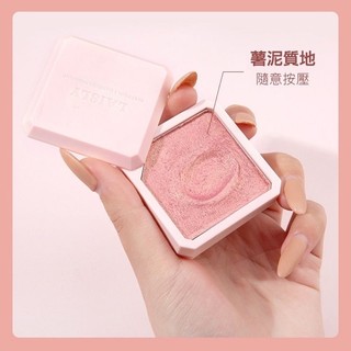 Phấn nhũ sáng highlight và má hồng 2 tầng