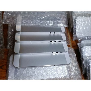 Vỏ 5S Vàng mới zin new.(Đủ khay +Phím)